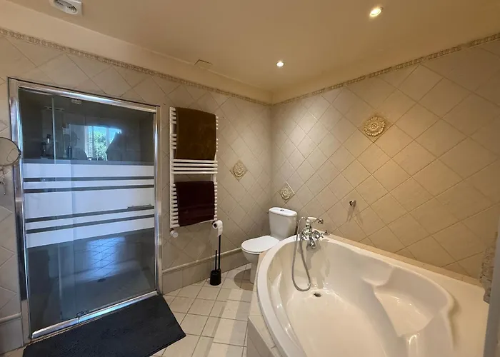 Bed & Breakfast Ch Kingsize Avec Vue Sur Le Perche